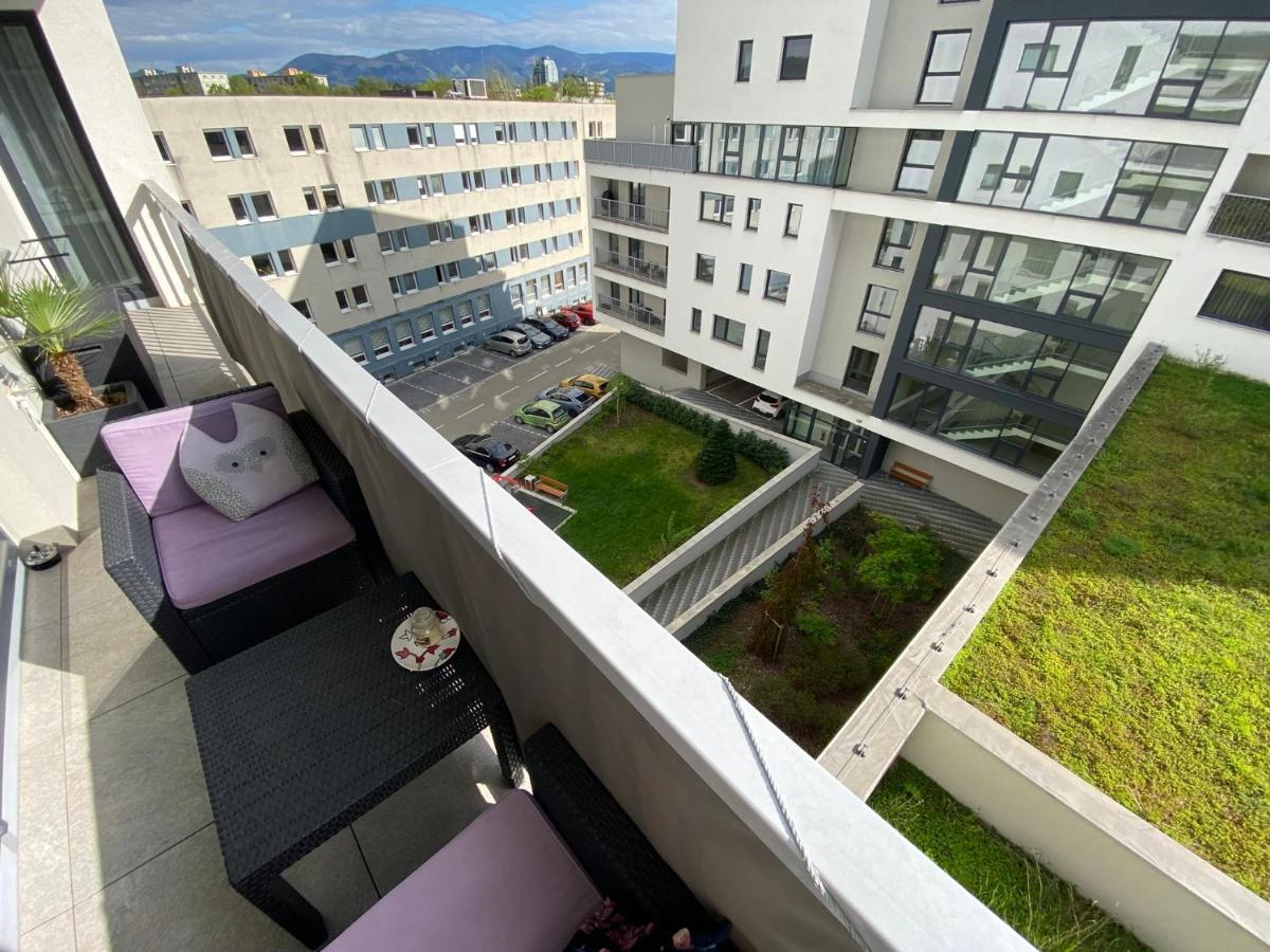 Apartment Mala Praha & Parking In The Garage Žilina Exteriér fotografie